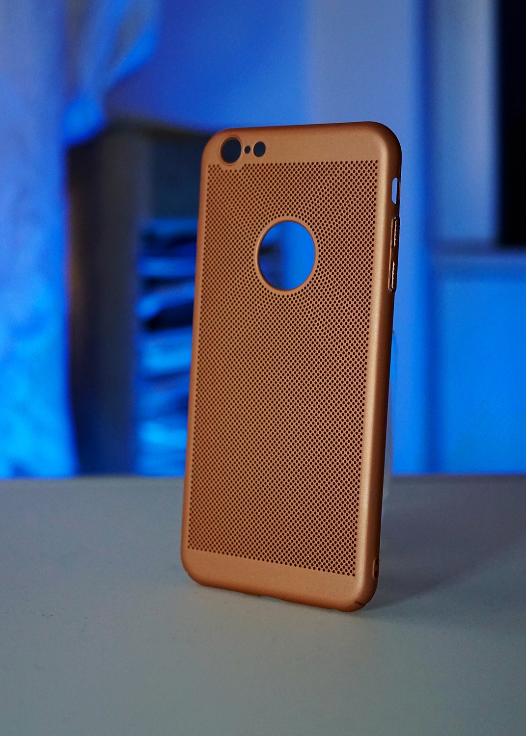 Apple iPhone 6 Plus İnce Delikli Mat Arka Kapak Kılıf – Isı Dağıtıcı Tasarım